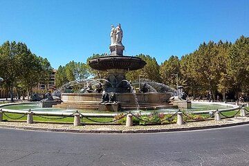 Private Tour Aix Provence and Highlights Marseille and Cassis