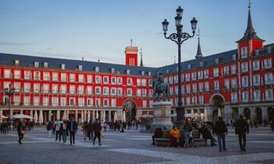 Madrid Private City Tour with Photography Session