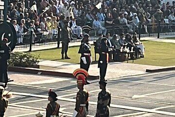 Beyond Borders Wagah Beeting The Retreat Ceremony Tour