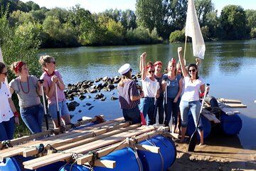 Raft building adventure in Würzburg – team spirit, fun & competition!