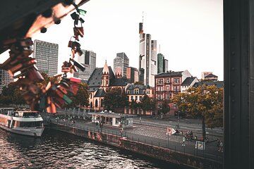 11 Hour Frankfurt Tour from Stuttgart and Free Photography