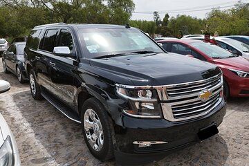 Airport Suburban SUV Transfer Round Trip