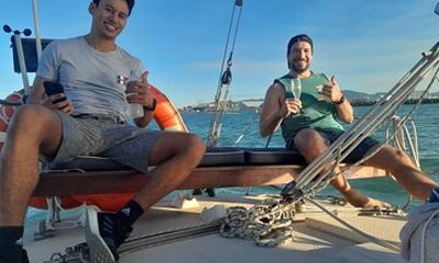 Townsville Boat Cruise & Yacht Club Lunch Package Sailing Charter