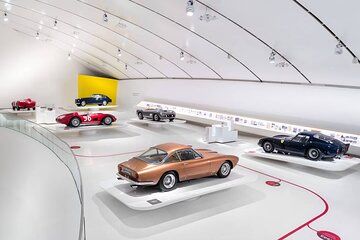 Ferrari and Lamborghini Grand Tour