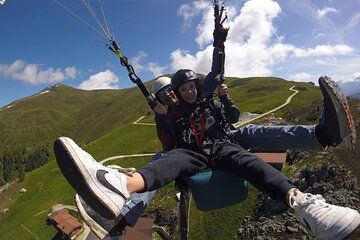 Summer Season Tandem Paragliding Flight Wald Königsleiten