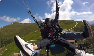 Summer Season Tandem Paragliding Flight Wald Königsleiten