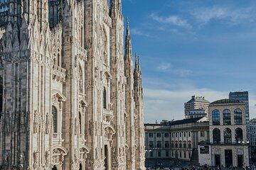 8 Hours Private Tour in Milan and Bellagio with Pickup from Como