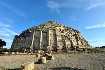 Tipaza and Cherchell Ancient Treasures Day Tour