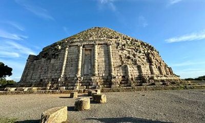 Tipaza and Cherchell Ancient Treasures Day Tour