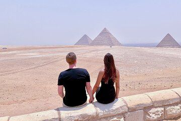 VIP Giza Pyramids Tour Sphinx with Lunch and Camel by Golf Cart