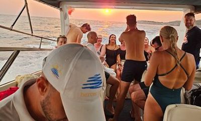 Blue cave and Zanjice Beach Full-Day Boat Tour from Herceg Novi