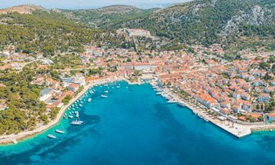 Split Boat Tour to Blue Cave, Vis, Blue Lagoon, Hvar and Brac