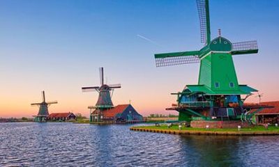 Private Zaanse Schans and Volendam Tour from Amsterdam