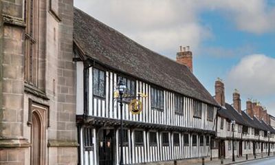 Shakespeare's Schoolroom & Guildhall Entry Ticket and Tour