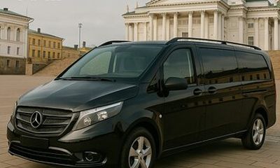 5 Hours Sightseeing by Van Maximum 8 people Group