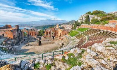 Taormina on Your Own: Private Round-Trip Transfer Messina Port