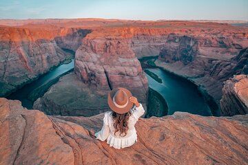 From Phoenix: Small Group Antelope Canyon Day Tour