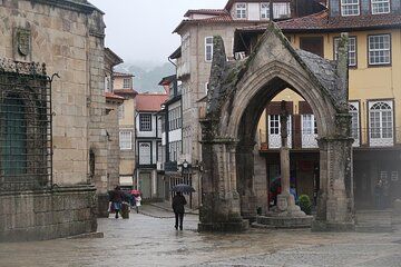 Medieval Guimarães and Legends Exploration Game and Tour