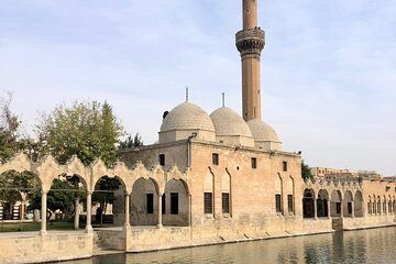 Day Trip from Istanbul Şanlıurfa, Göbeklitepe and Balıklıgöl