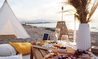 Amphoria Picnic in Corinth