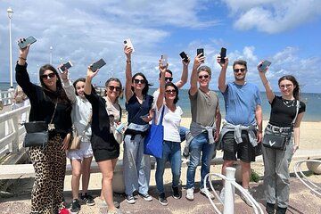 Visit Pointe-à-Pitre with a fun and fun track game!