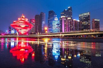 Qingdao After Dark: 4-Hour Illumination Tour with Options