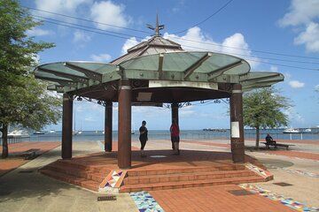 Fort de France Self-Guided Walking Tour and Scavenger Hunt