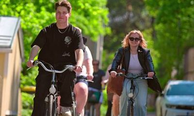 Tampere Scenic Bike Tour with Sauna and Local Flavors