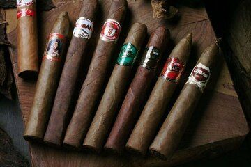 Guided Tour of Maravillas Caves Altos de Chavon and Cigar Factory