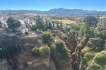 from Marbella/Estepona: Private VIP Ronda Tour with Tapas + Admission