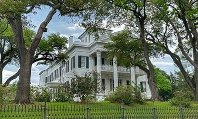 Historic Natchez and Emerald Mound Full Day Private Tour