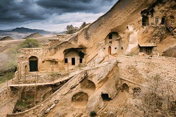 Kakheti Day Trip: Rainbow Mountains and Lavra Monastery