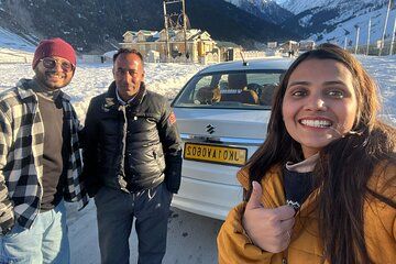 Srinagar Airport to Dal Lake Taxi Service