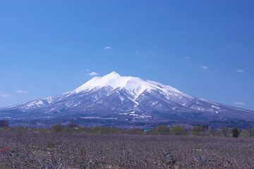 Tsugaru Fuji and Japan Sea Drive Tour by Car from Aomori Port