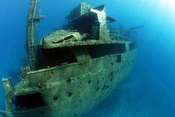 Double dive for certified divers in Pounda paros