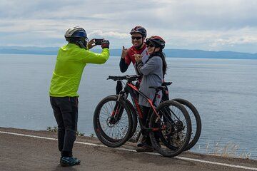 Scenic Ride Biking Along the Shores of Lake Titicaca Experience