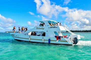 Infinity Catamaran Blast Hip Hop