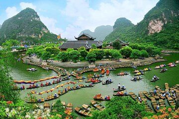 Trang An Grottoes Ninh Binh 4WD Tour