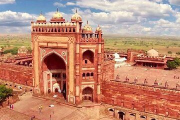 Overnight Agra Tour with Fatehpur Sikri