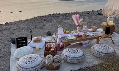 Aesthesis Sunset Picnic – Caldera View Edition
