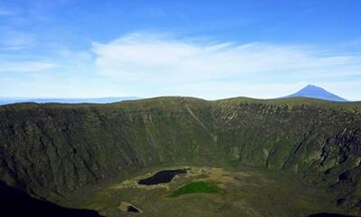Exploring Faial Full Day 4WD Tour