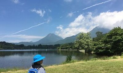 Lake Shidaka and Lake Kagurame Nordic Walking Tour