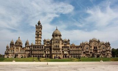 Vadodara to Ahmedabad: Vibrant Cities of Gujarat Tour