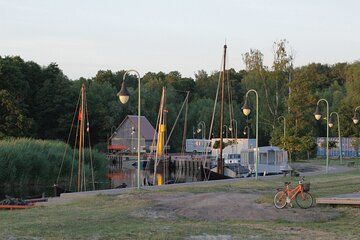 Private assistant - professional driving guide service