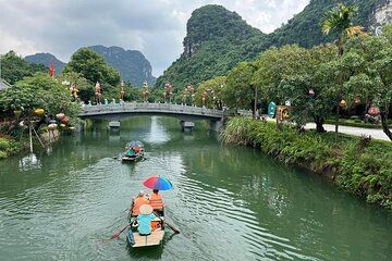 Ninh Binh Day Tour from Hanoi: Hoa Lu - Trang An - Mua Cave