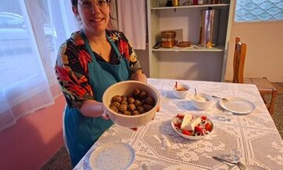 Greek Cooking Class near Poseidon’s Temple in Sounio with Antonia
