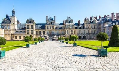 Fontainebleau Castle & Provins UNESCO HERITAGE with hotel pick up