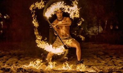 Experience Beachfront Dinner with Traditional Chamoru Performance