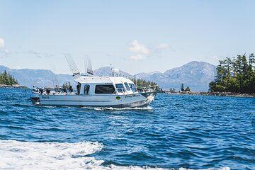 30' Private Halibut and Salmon Fishing Charter