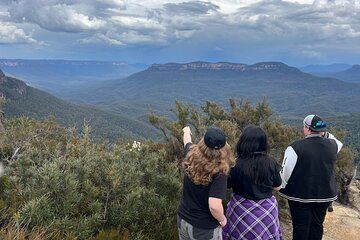 Blue Mountains Day Trip + Sydney Zoo +Three Sisters + Waterfalls